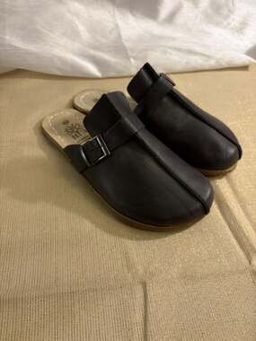 Earthing Harmony Handcrafted Leather Barefoot Clogs